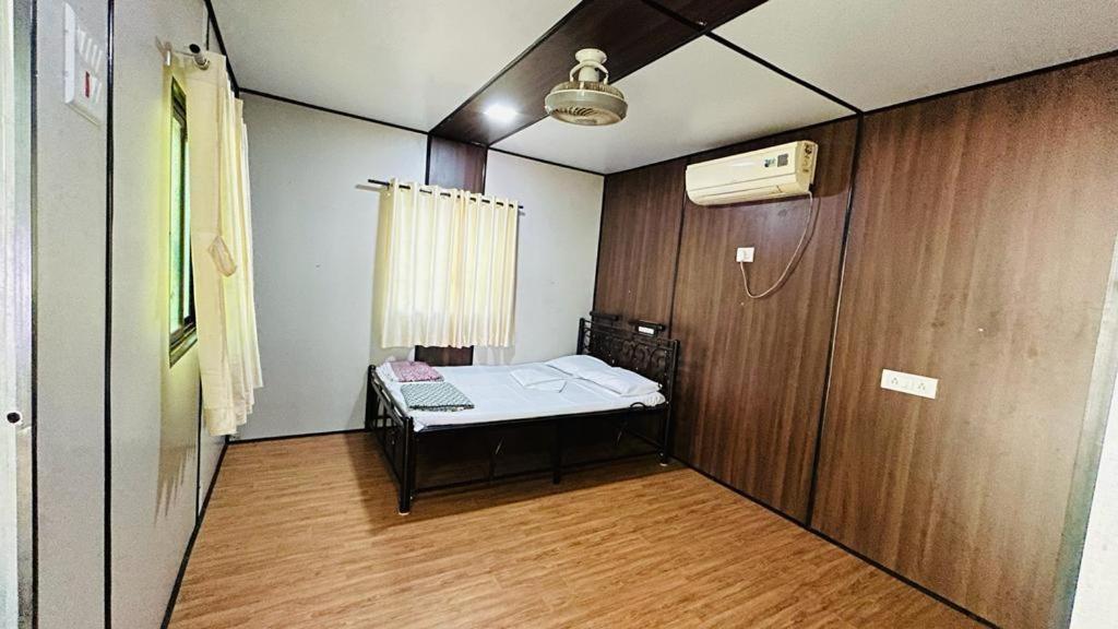 Stay On The Way Resort Mandwa Alībāg Eksteriør billede